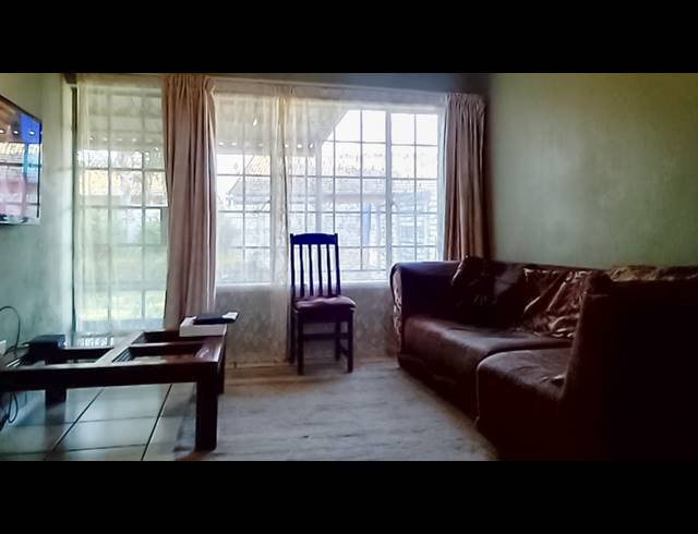 2 BEDROOM TOWNHOUSE FOR SALE IN ANNLIN
